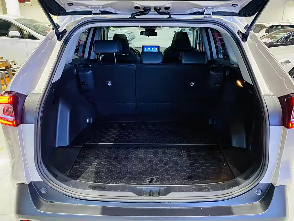 Toyota Wildlander 2021 — фото 18