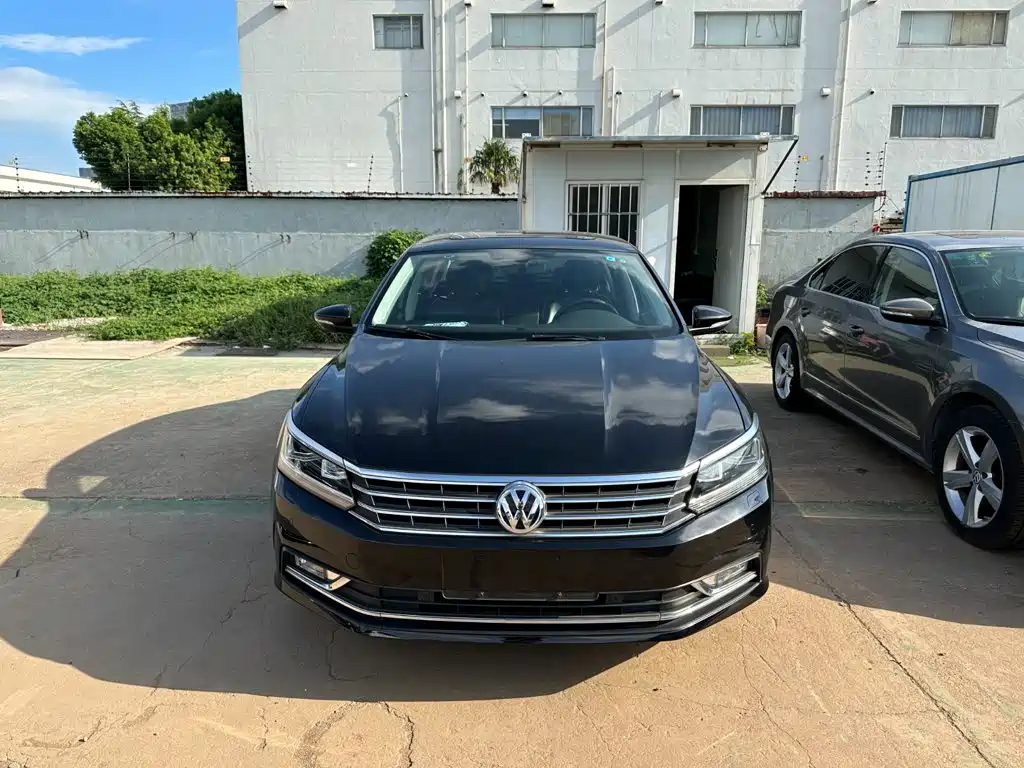 Volkswagen Passat 2016 — фото 1