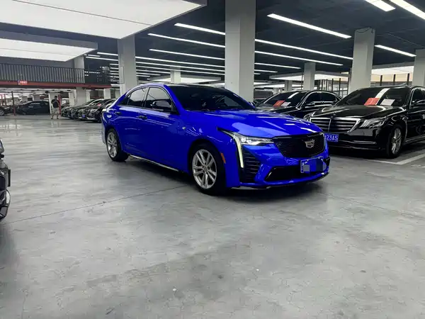 Cadillac CT4 2021