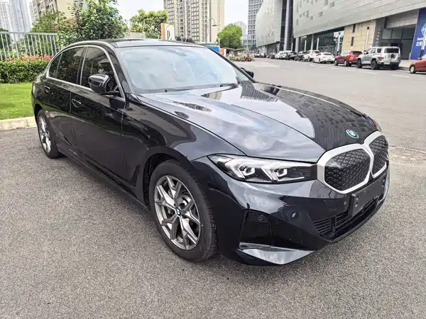 BMW i3 2025