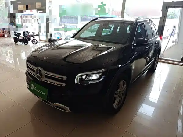 Mercedes-Benz GLB 2023