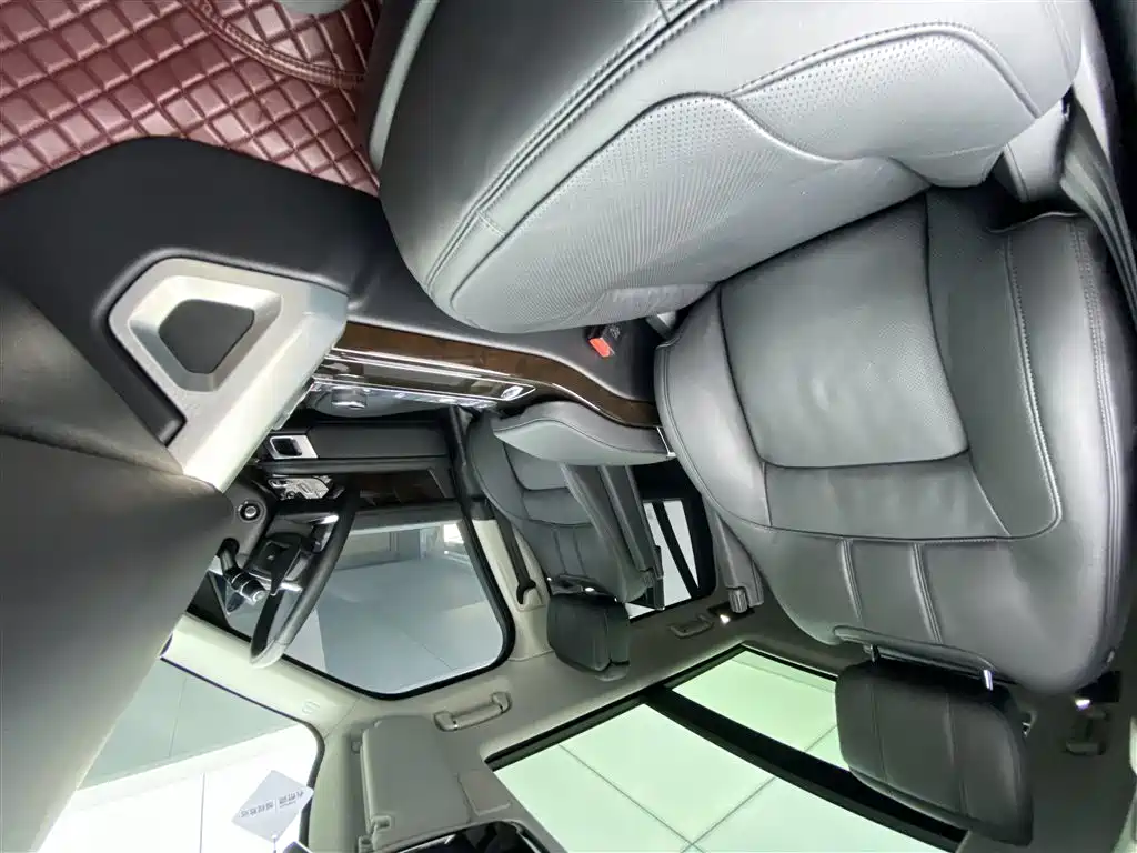 Land Rover Range Rover 2022 — фото 10