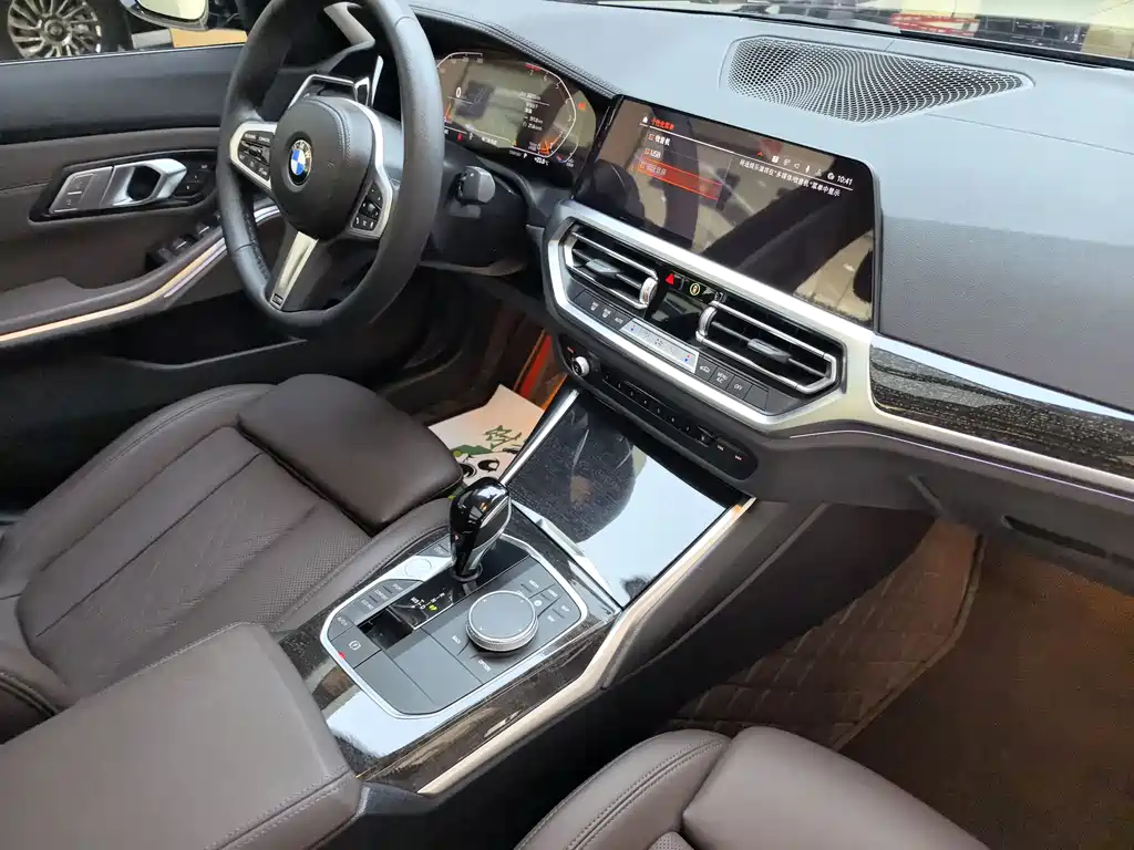 BMW 3 Series 2022 — фото 10