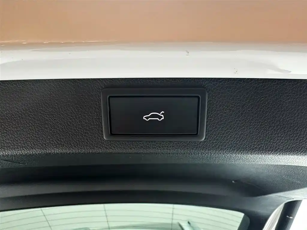 Skoda Karoq 2023 — фото 9