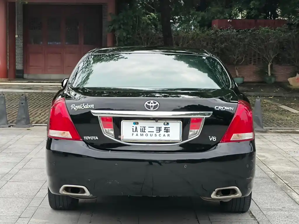 Toyota Crown 2011 — фото 15