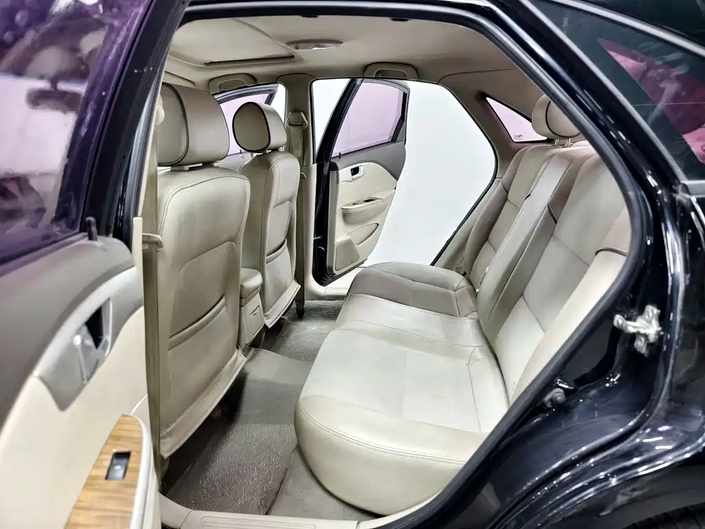 Buick Excelle 2015 — фото 13