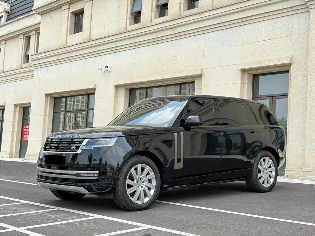 Land Rover Range Rover 2025 — фото 1
