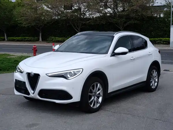 Alfa Romeo Stelvio 2019
