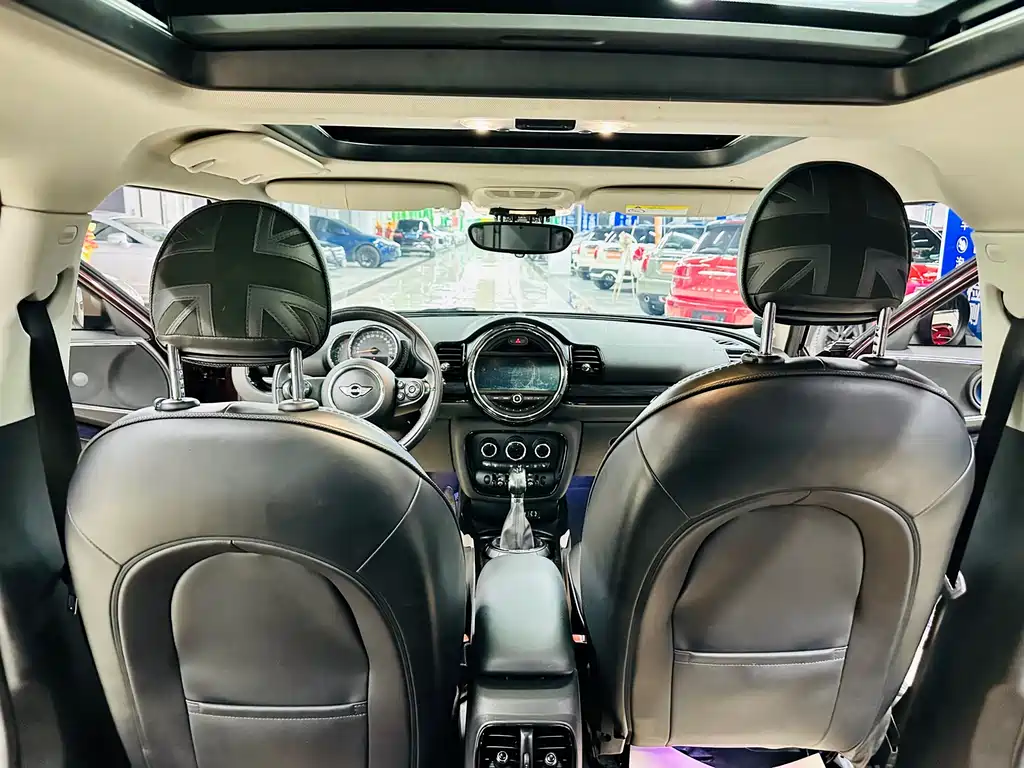 MINI Clubman 2018 — фото 17