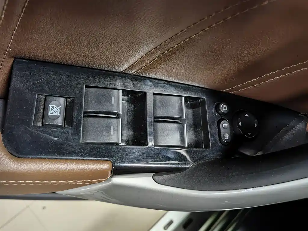 Haval H9 2016 — фото 15