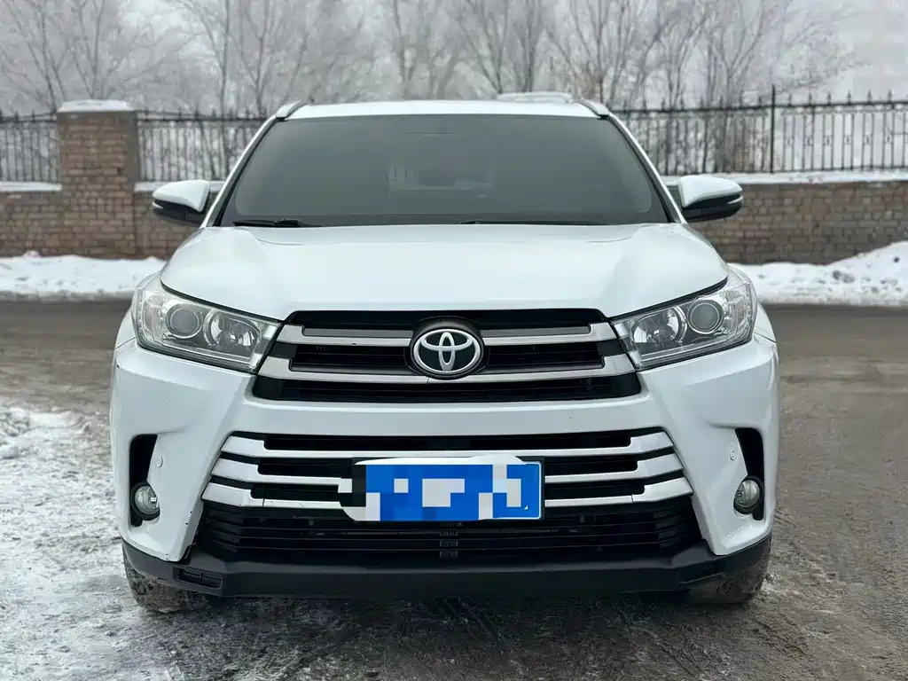 Toyota Highlander 2021 — фото 2