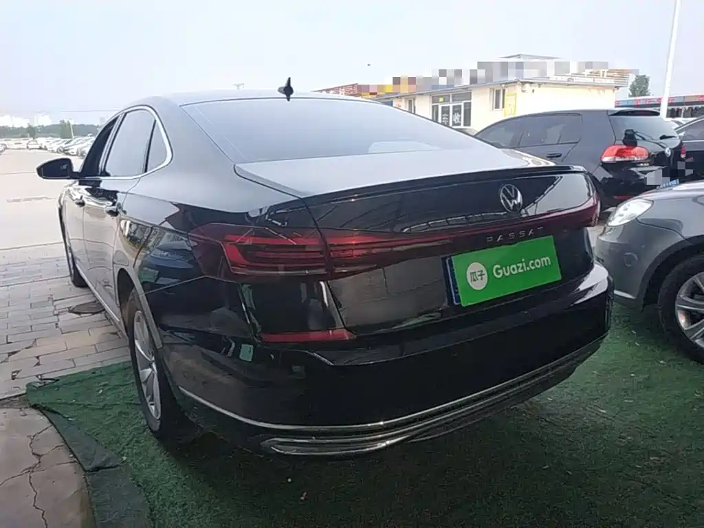 Volkswagen Passat 2024