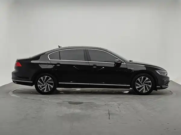 Volkswagen Magotan PHEV 2024