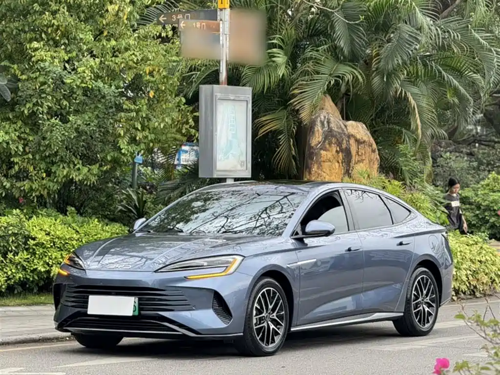 BYD Seal 2024 — фото 1