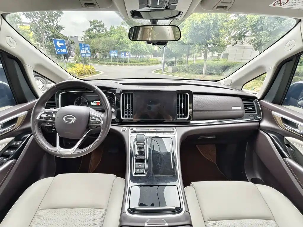 GAC Trumpchi M8 2022 — фото 13