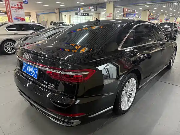 Audi A8 2023