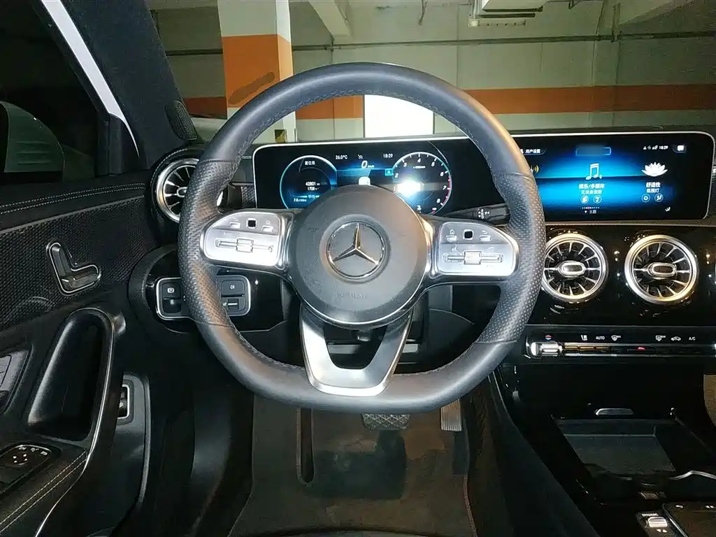 Mercedes-Benz A-Class 2020 — фото 8