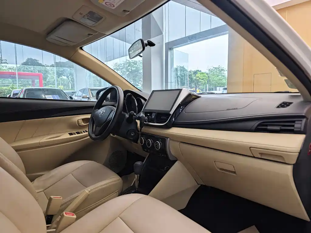 Toyota Vios FS 2017 — фото 32