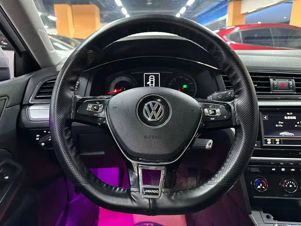 Volkswagen Lamando 2019 — фото 10