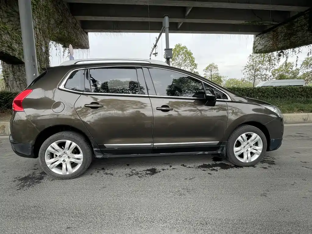 Peugeot 3008 2014 — фото 14