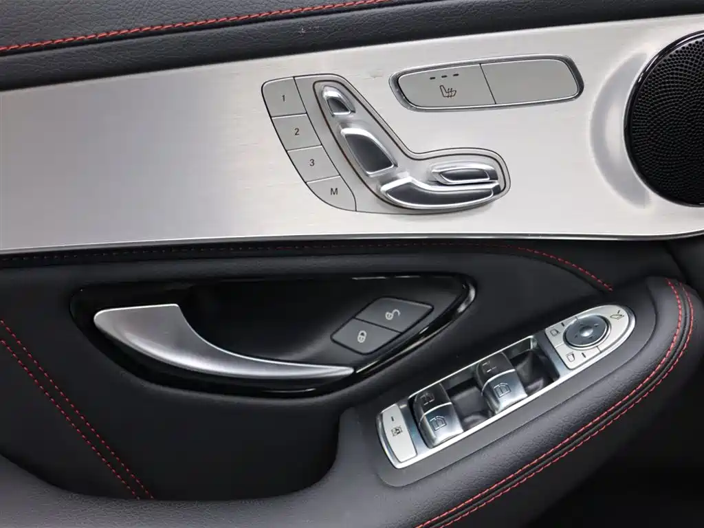 Mercedes-Benz GLC AMG 2019 — фото 21