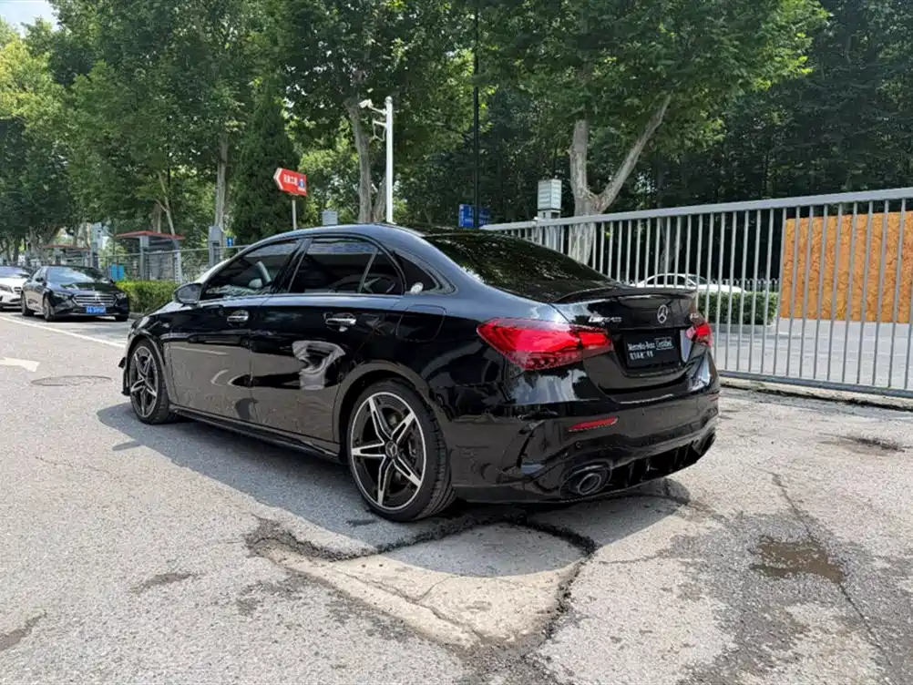 Mercedes-Benz A-Class AMG 2025 — фото 17