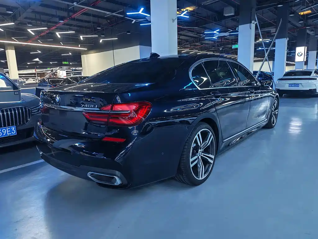 BMW 7 Series 2019 — фото 5