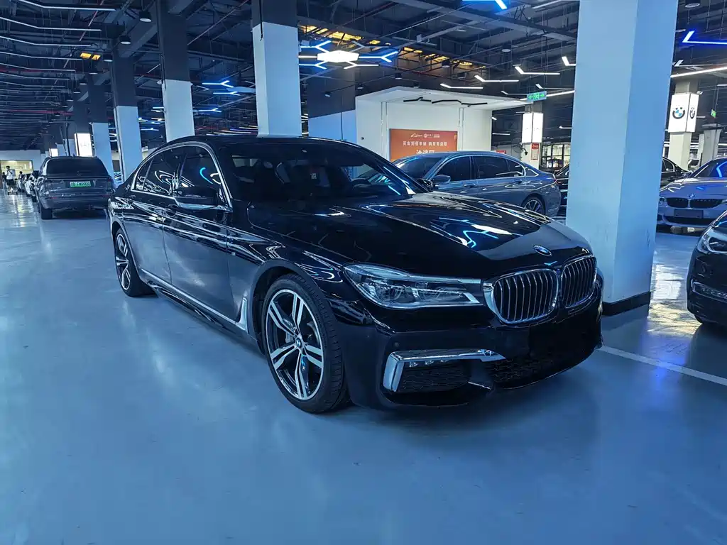 BMW 7 Series 2019 — фото 3