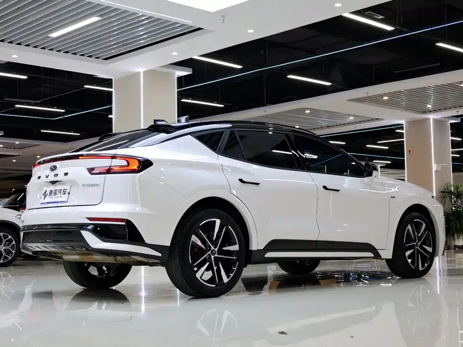 Ford EVOS 2024 — фото 14