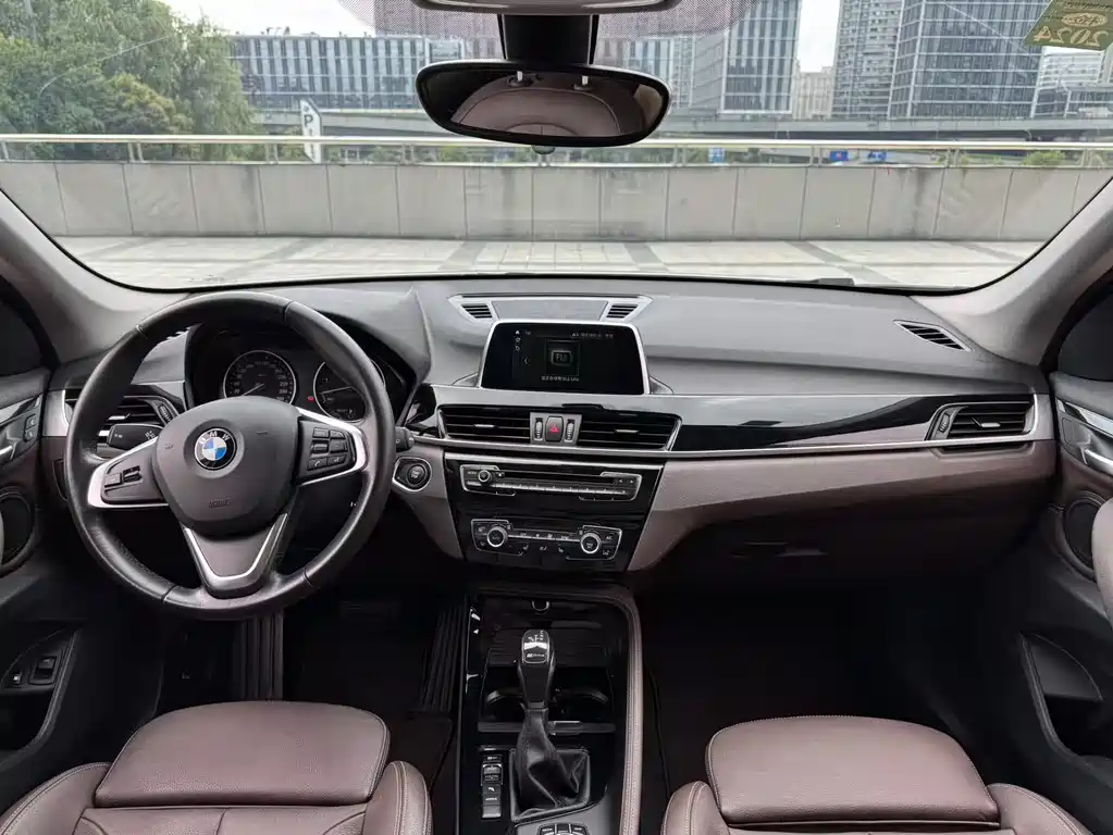BMW X1 New Energy 2018 — фото 13