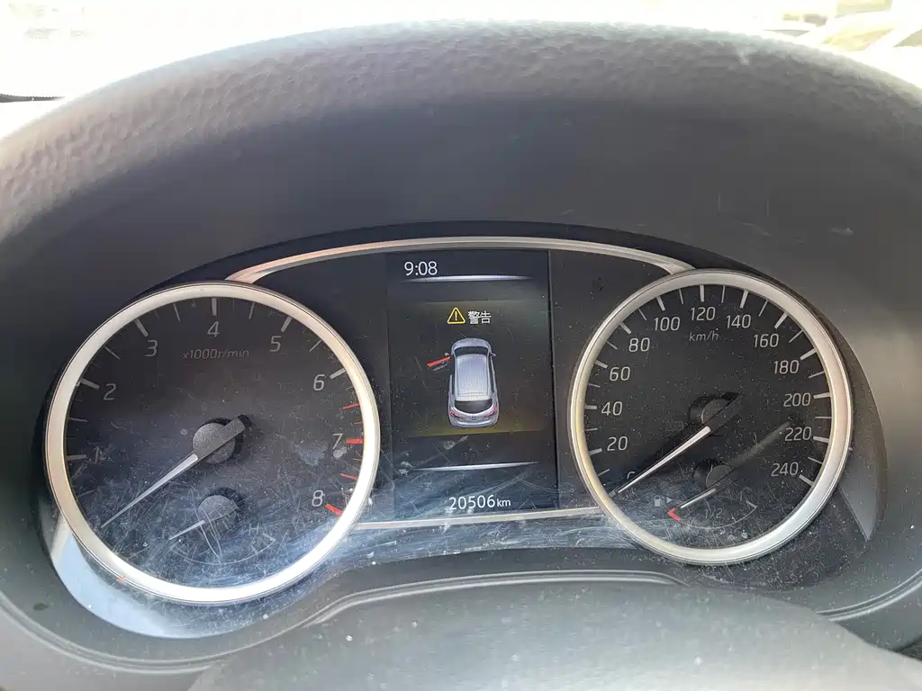 Nissan Tiida 2023