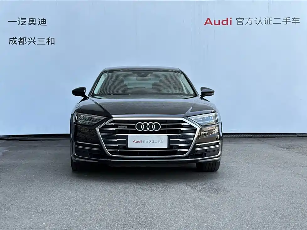 Audi A8 2021 — фото 2