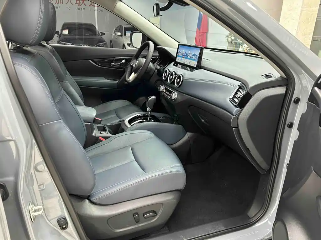 Nissan X-Trail 2025 — фото 14