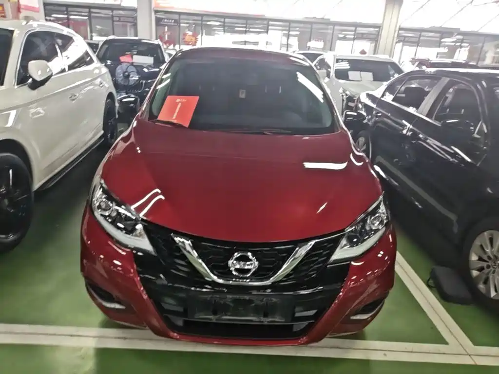 Nissan Tiida 2025