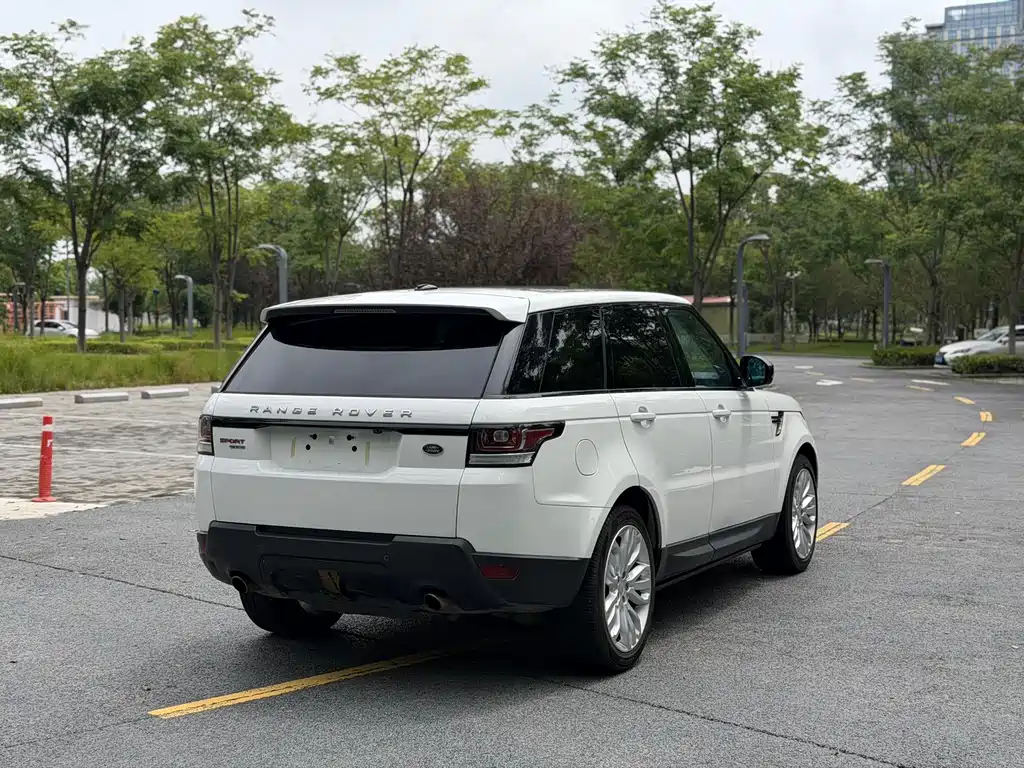 Land Rover Range Rover Sport 2015 — фото 13