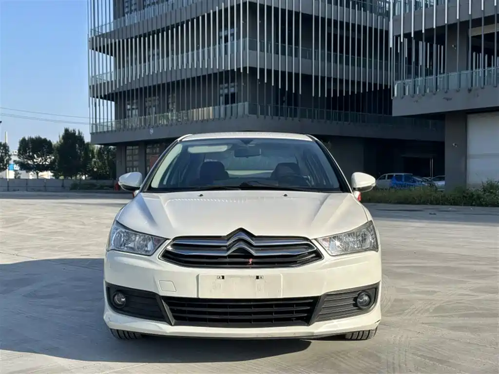 Citroen C-Quatre 2015 — фото 16
