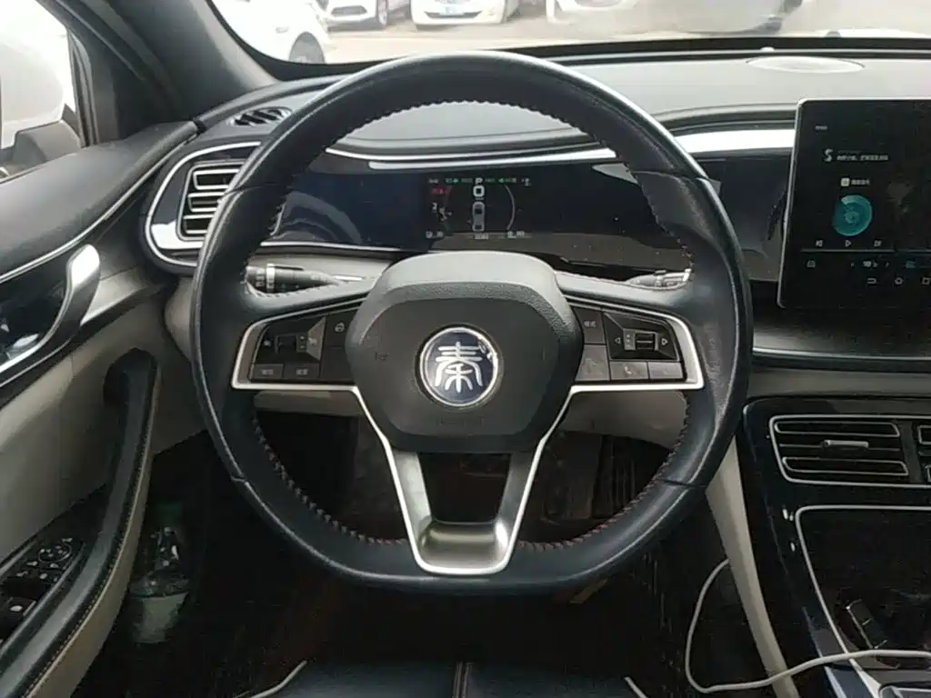 BYD Qin PLUS 2023 — фото 11