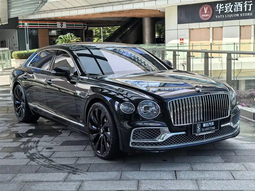 Bentley Flying Spur 2022 — фото 3