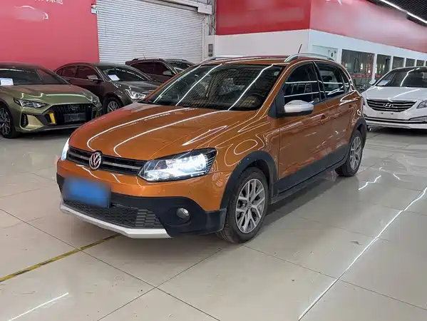 Volkswagen Polo 2015