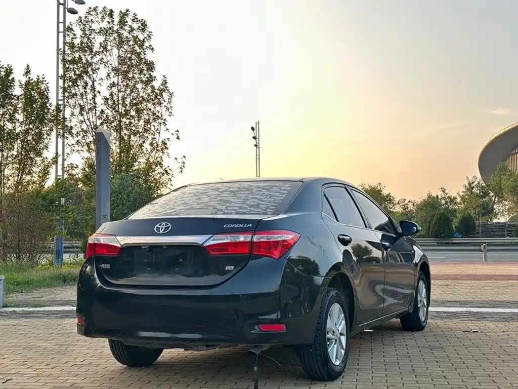 Toyota Corolla 2015