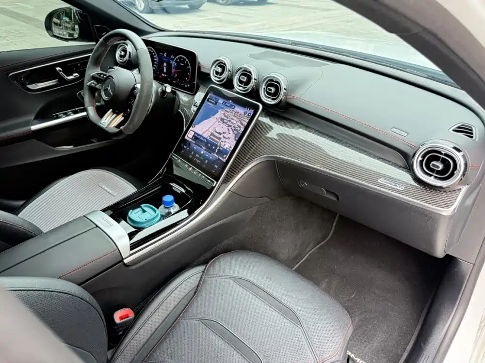 Mercedes-Benz C-Class AMG 2025 — фото 11