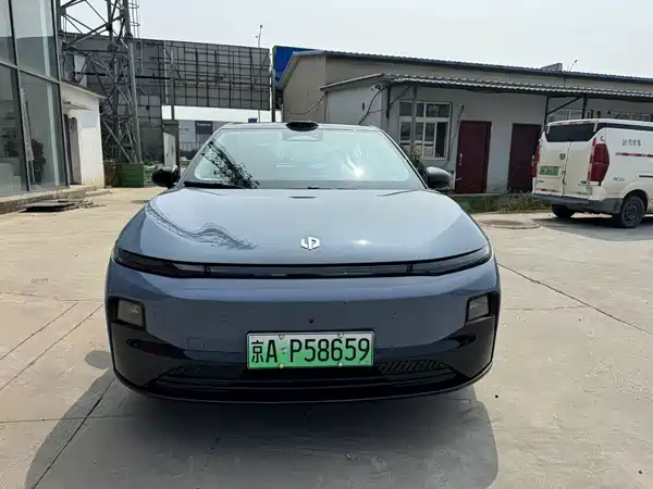 Leapmotor B01 2025