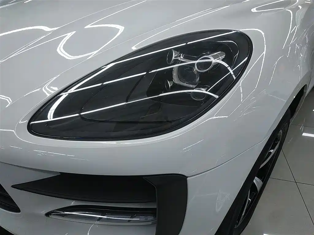 Porsche Macan 2021 — фото 15