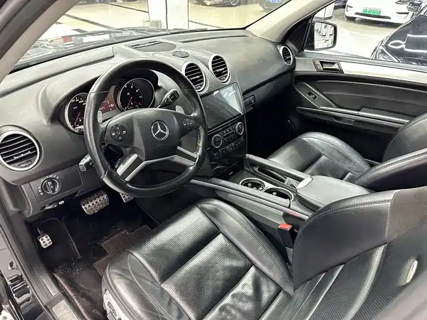 Mercedes-Benz M-Class AMG 2011