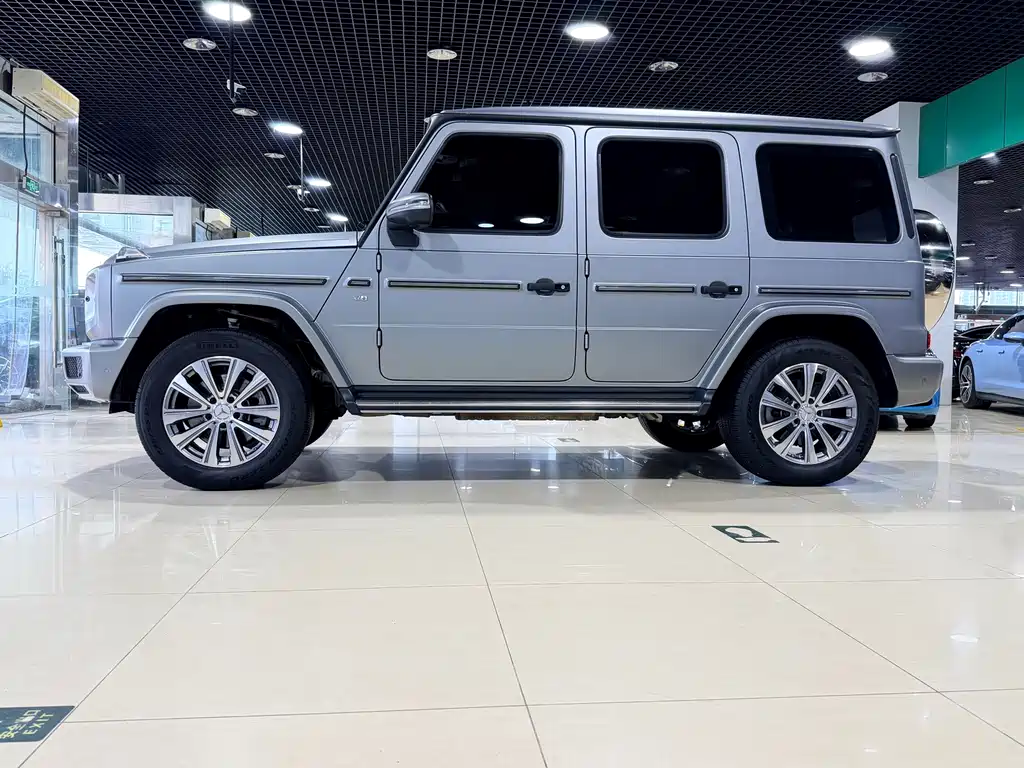 Mercedes-Benz G-Class 2023 — фото 4