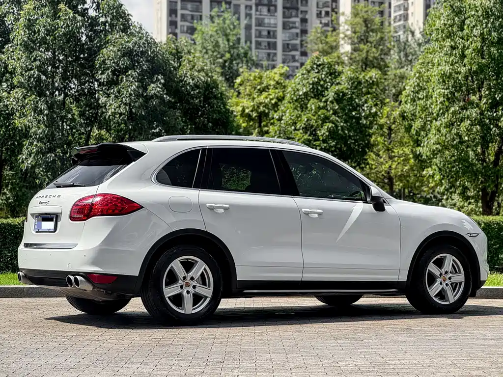 Porsche Cayenne 2014 — фото 4