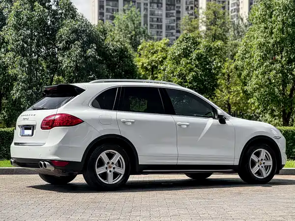 Porsche Cayenne 2014
