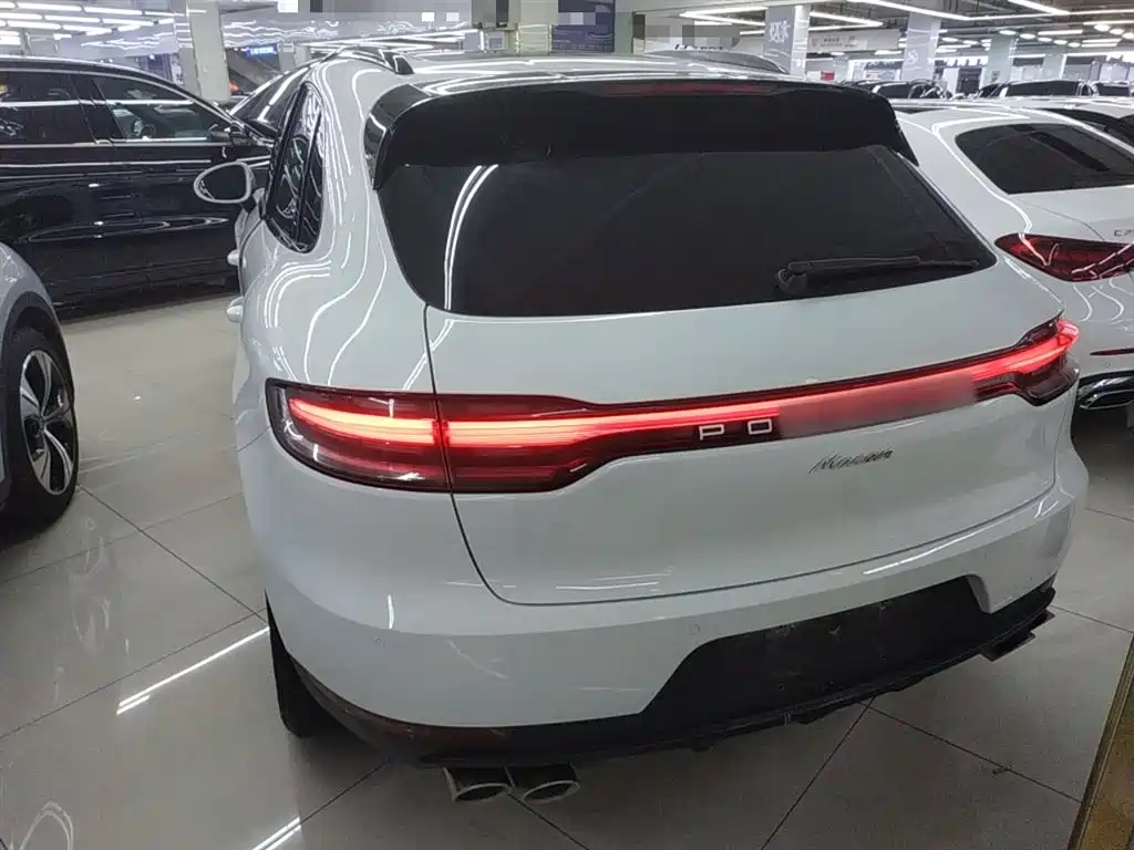 Porsche Macan 2021 — фото 21