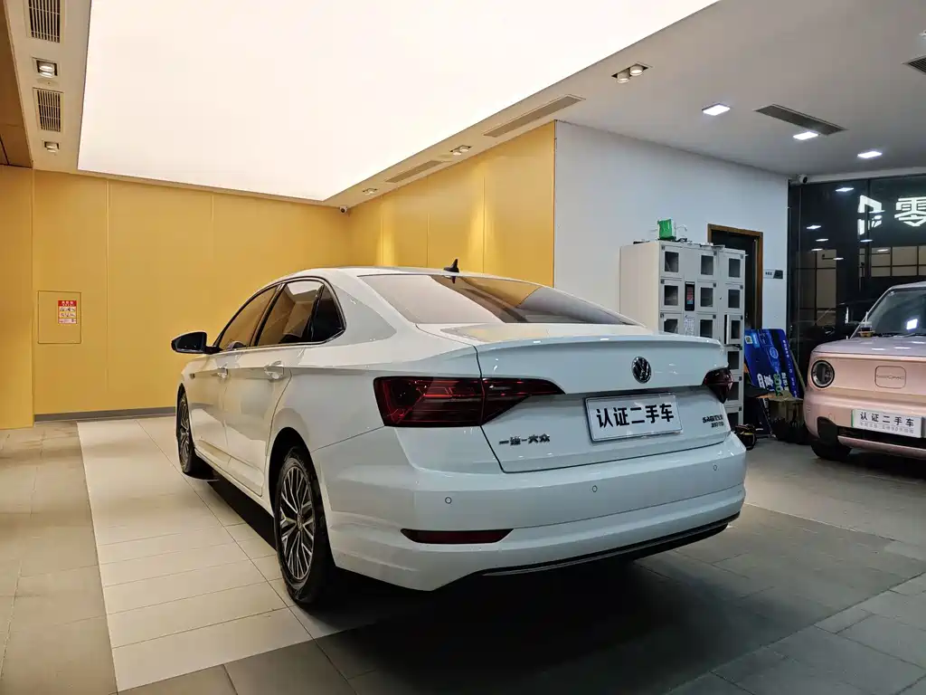 Volkswagen Sagitar 2021 — фото 25