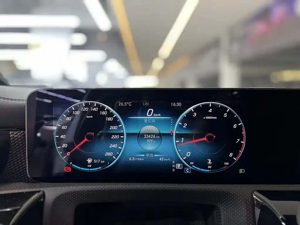 Mercedes-Benz A-Class 2022 — фото 14